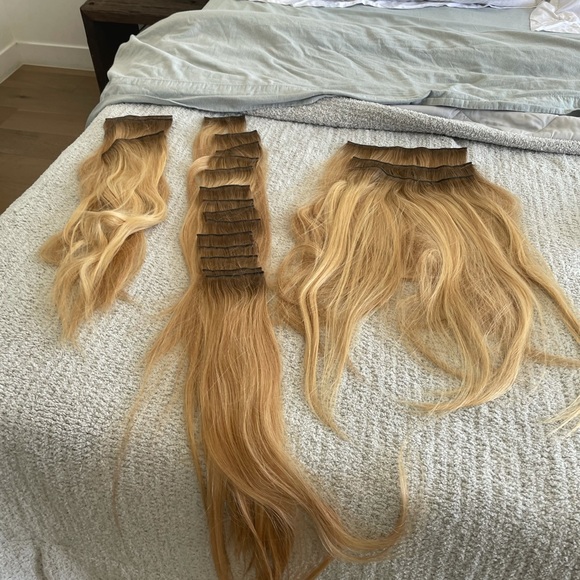 2 Packs of Used Clip In Hair Extensions - Picture 4 of 5